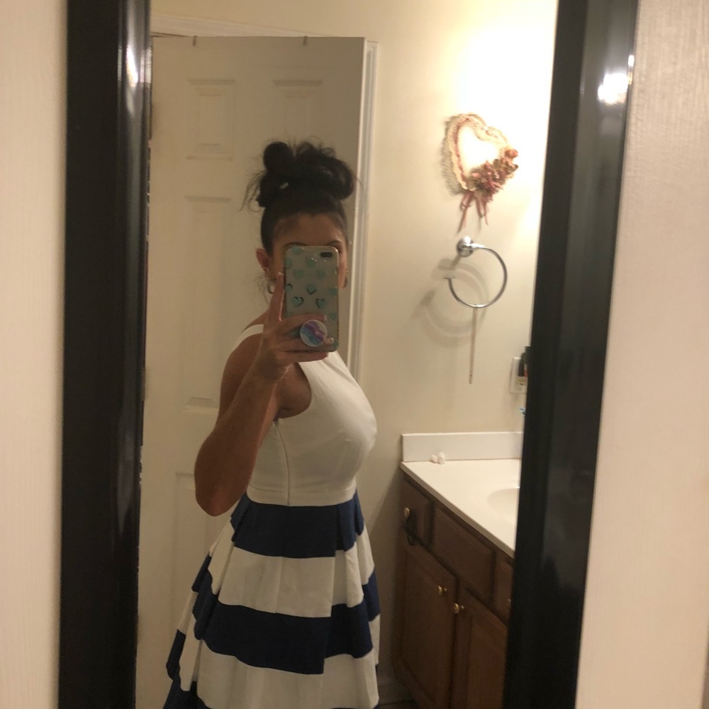 Cute dress from Forever 21 - Picture 4 of 8